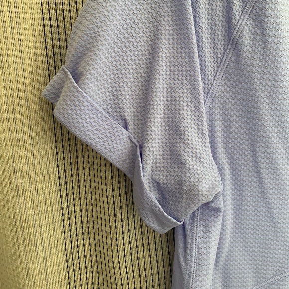 LULULEMON WORKOUT TOP - Picture 5 of 5